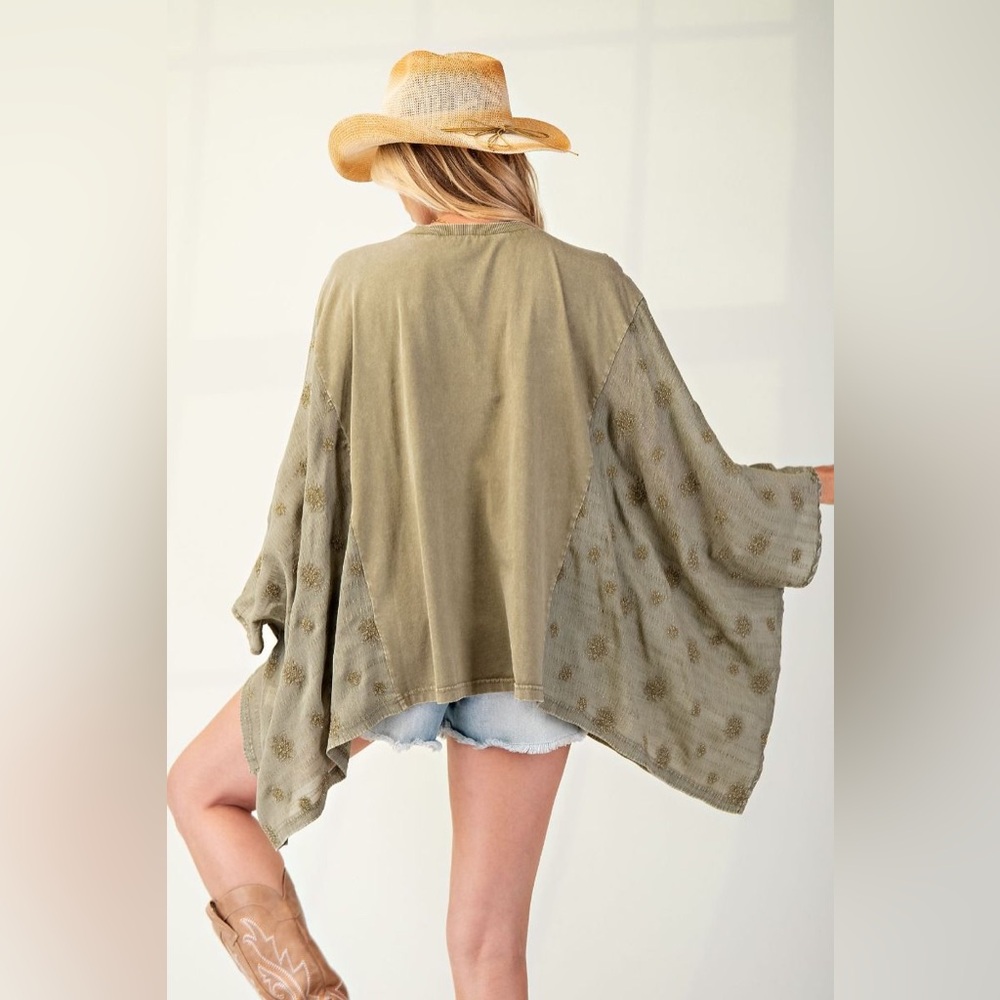 Easel Olive Green Kimono Top - Picture 5 of 13